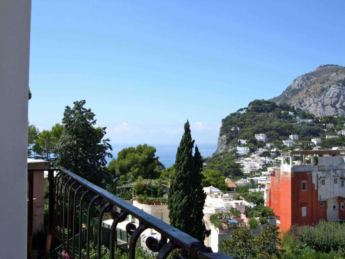 Apartment Breathtaking Panoramic Penthouse In Center Capri