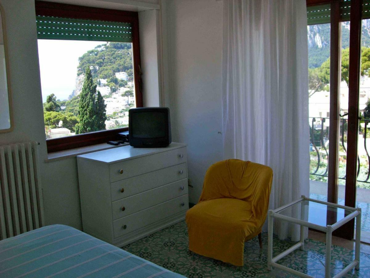 Breathtaking Panoramic Penthouse In Center Apartment Capri